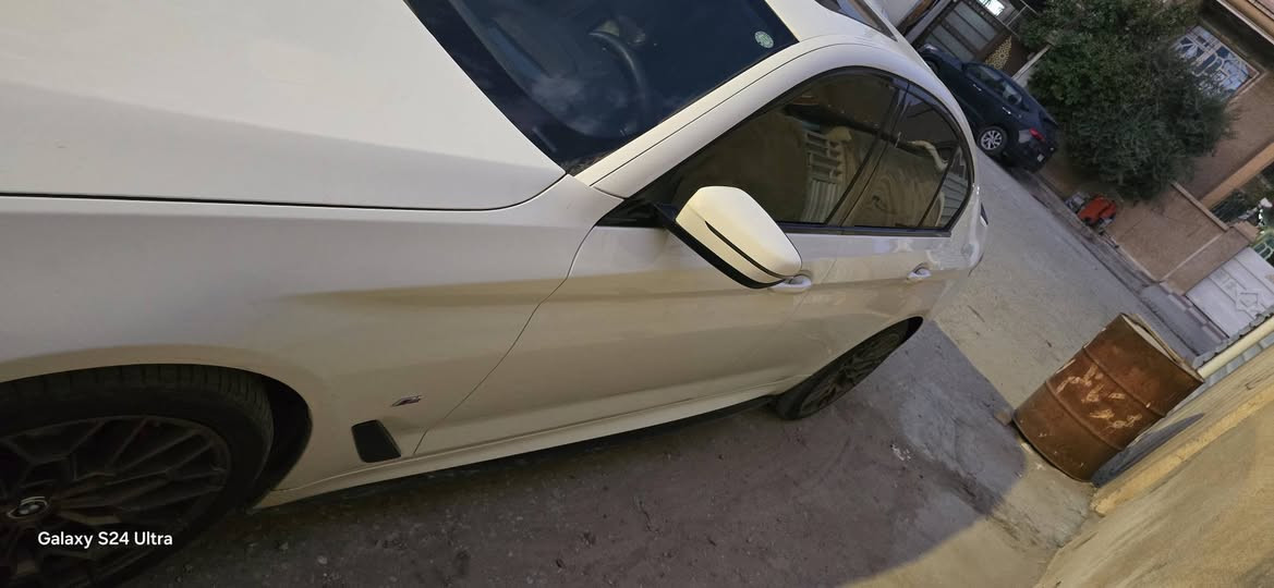 إعلان بيع السيارات
نوع السيارة: BMW 530i (خط فاخر)
النموذج: 2022
المواصفات: المواصفات الأوروبية (الخيار الكامل) ، المواصفات الأوروبية
لون السيارة: ( أبيض ))
الحالة: ممتازة ونظيفة للغاية، بدون ضرر شخصية ويتم الحفاظ عليها بانتظام.
الرقم والسندات: ( رقم سلمانية  سنوية باسمي وجاهز للتحويل الفوري) . مضللة بكتاب تضليل
ملاحظات إضافية:
السيارة جاهزة ولا تتطلب أي نفقات، والآلة والكارتون في حالة الوكالة.
السعر: (330$)
موقع المعاينة: بابل الحلة
رقم الاتصال: (***********))
