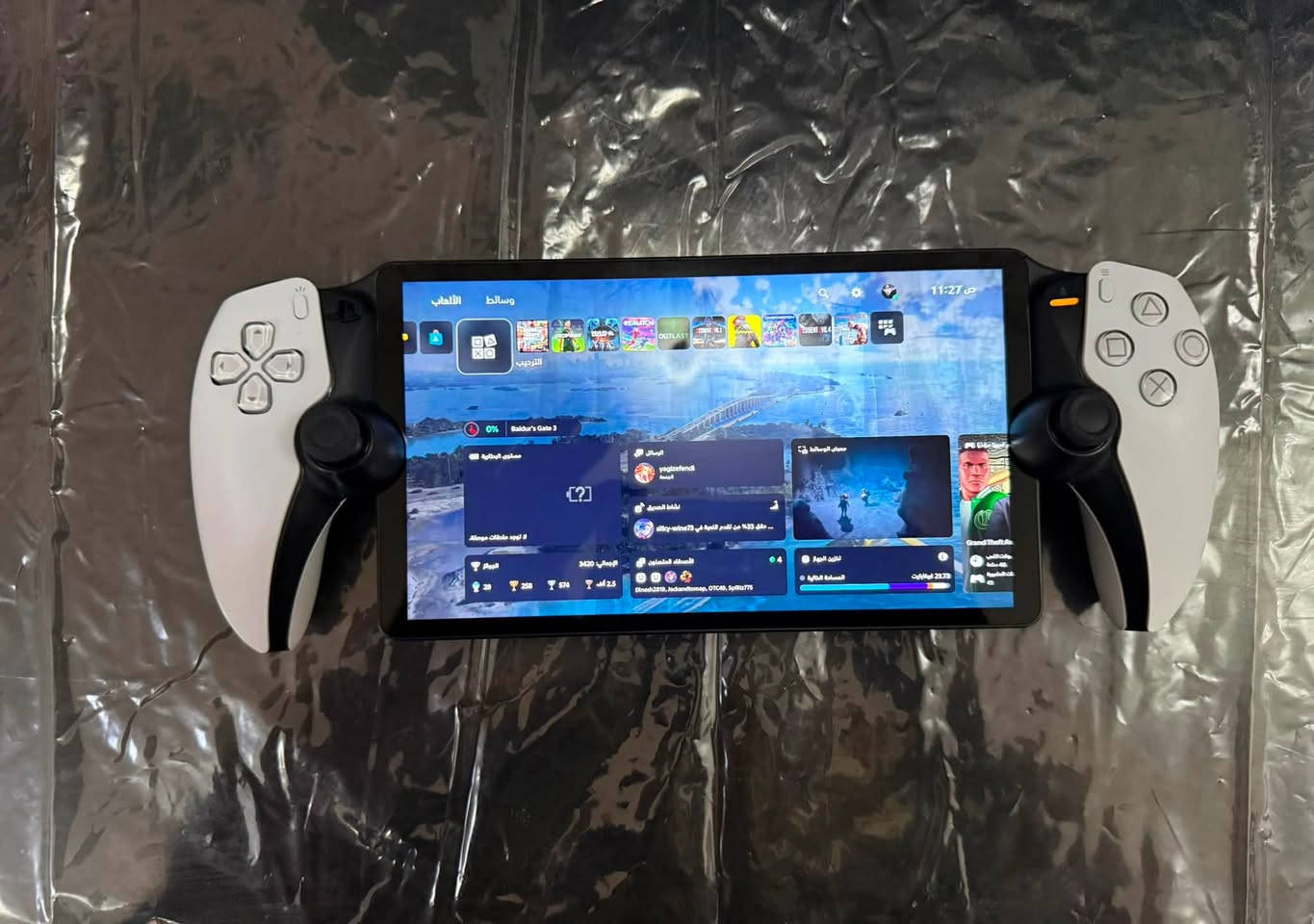 السلام عليكم… للبيع جهاز سوني بورتال PS5 مستخدم قليل جداً وياه ملحقاته وبسعر 175 الف دينار فقط لان مستعجل على البيع… جهاز جداً نظيف مثل ما موضح بالصور ومستعمل قليل وشحنه ممتاز… للتواصل على الخاص او واتساب على هذا الرقم ***********… المكان بغداد الكراده ولايوجد عندي توصيل تجي تاخذه من المنزل واهلاً وسهلاً بيك…
