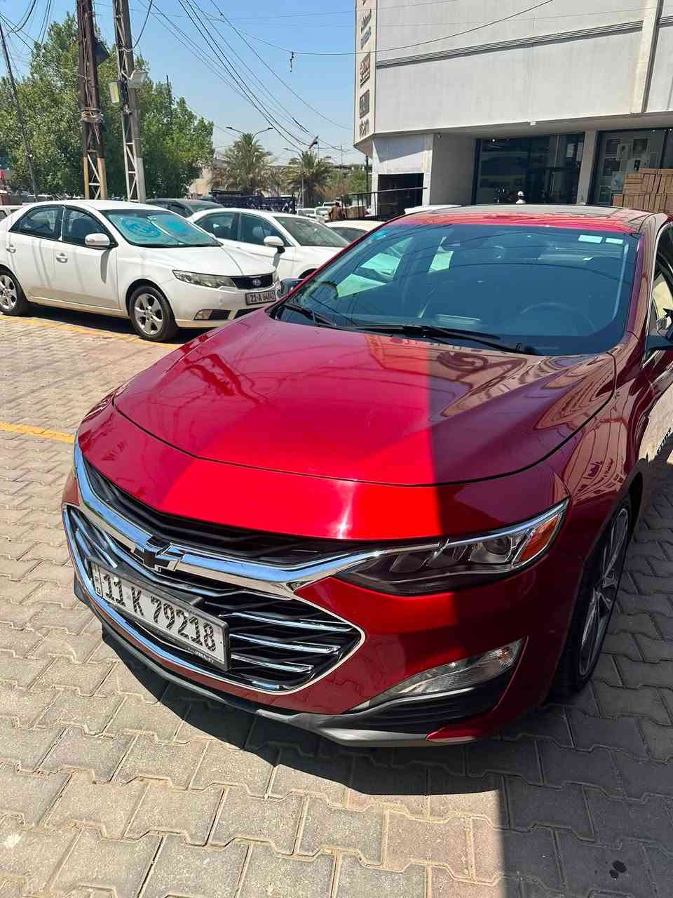 ماليبو ٢٠٢٤ بريمر اعلى مواصفات فقط بدون اوتو بارك ، ماشيه ٣٠ الف كيلو متر فقط 
محرك ١٥٠٠ توربو 
كير ٧ نمر 
بانوراما 
مقاعد  جلد تدفئة تبريد مع ستيرن تدفئه 
مقاعد كهرباء السايق و السكن و حفظ وضعيات القياده للسايق 
سستم سماعات بوس ٢٤ سماعه 
داتا شو 
رادارات محيطيه مع نقاط عمياء بالمرايه الجانبيه
تبريد منفصل و قطعتين 
شاشه وسيطه دجتل ، بيها اكثر من نمط و تنطيك تقريباً كل المعلومات الي تحتاجها 
اناره محيطيه لون واحد بلاد 
داخل صاج 
حادث السياره موضح بالصور 
بدون ايرباك  و الشواصي و الدواخل سليمه فقط تعديل بسيط ابداية اللغد  
المكان بغداد 
السعر ١٤٧$ و بيها مجال 
***********
