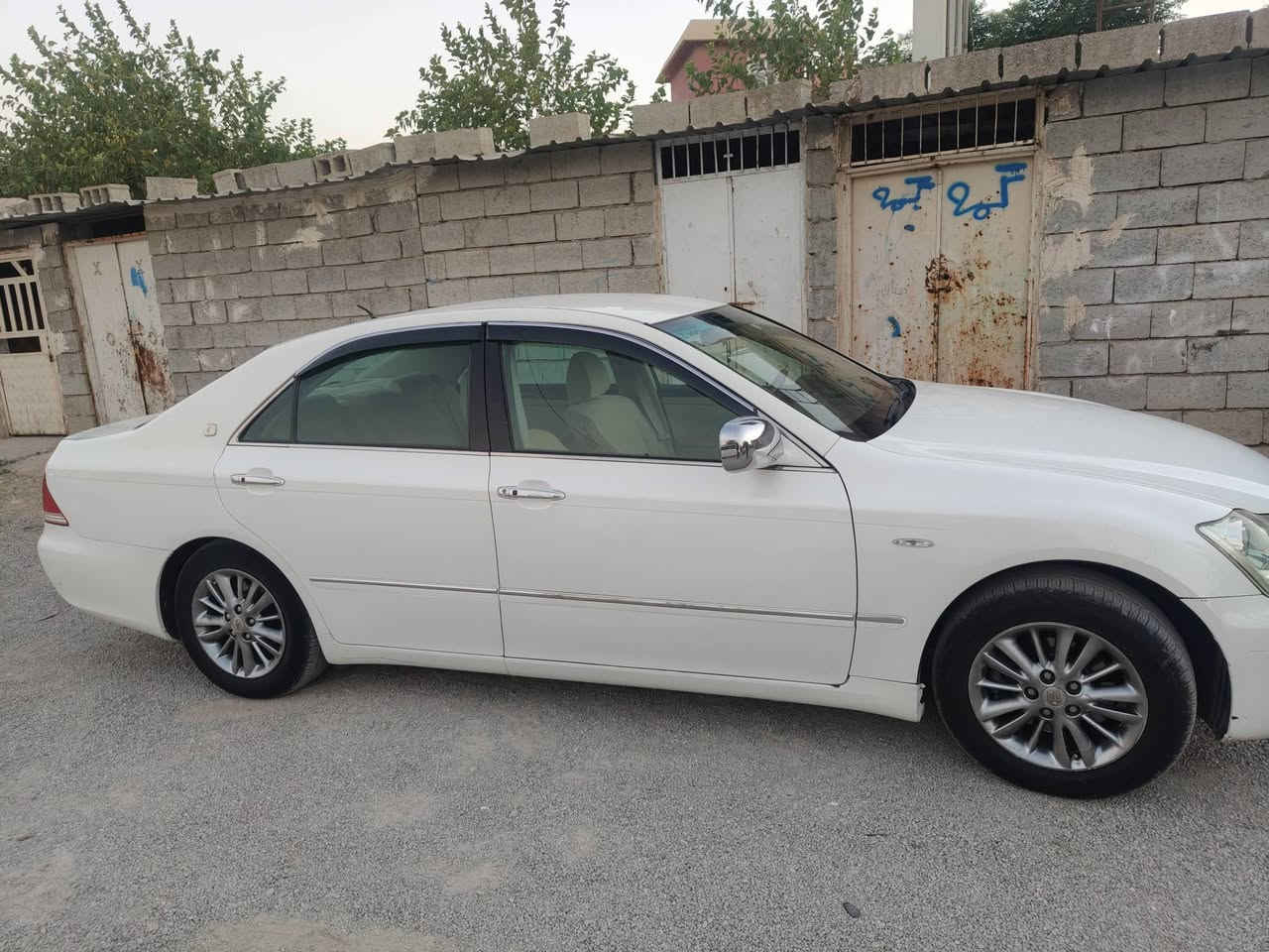 شاهینە موس 3پەردەی ناوزەرد 3دوگمە ڕۆیاڵ 182گەورەبەگەورە تەبرید مەرکەزی سەلاجە 2005 نیو پارچەی ئیراق بۆیاخە *********** سەیارەکە پاکەو بێمەسروفە کوشن خەزنە شوێن شارەزور سعری 67گەڵاو مەعمەلە

