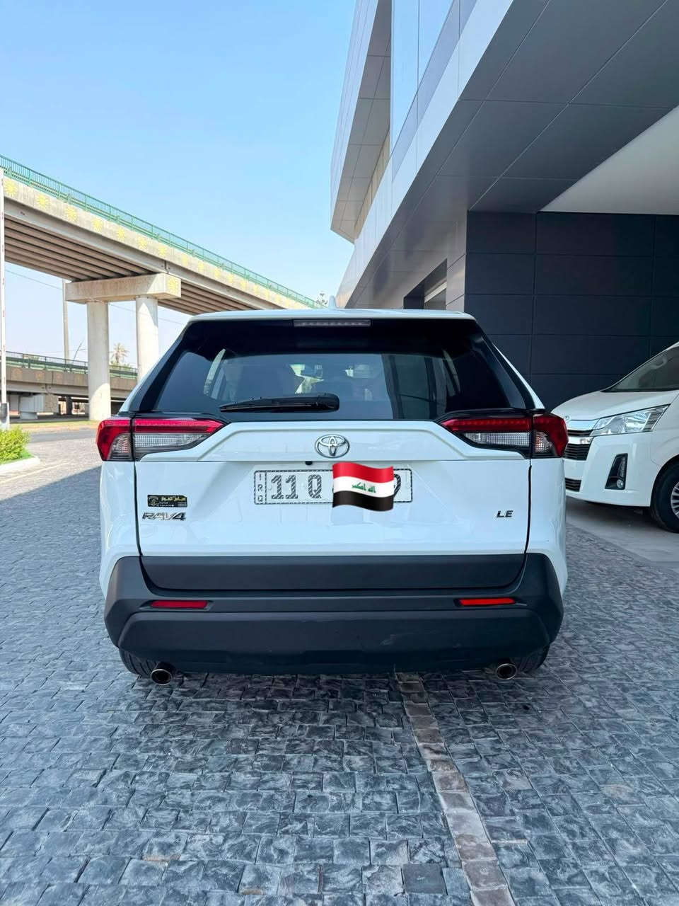 Toyota RAV4 23 LE بانزين فقط
راف فور مديل ٢٣ بانزين 
وارد امركي . منشور الصور الضربة 
ماشية ٤٢ الف ميل 
موجود سونار جديد 
السعر 177$   بيها مجال بسيط 
رقم بغداد بأسمي 
سنوية جديدة . وهزة جديدة

#الموصفات 
محرك 2500 
4 سلندر 
نظام الدفع FWD 
لايت زنون LED
​دعم نظامي Apple CarPlay و Android Auto
تكيف قطعتين 
٣ انظمة قيادة ( normal/ Eco/Sport)
سايدبرك بصمه 
نظام توقف HOLD

واتس اب ***********
