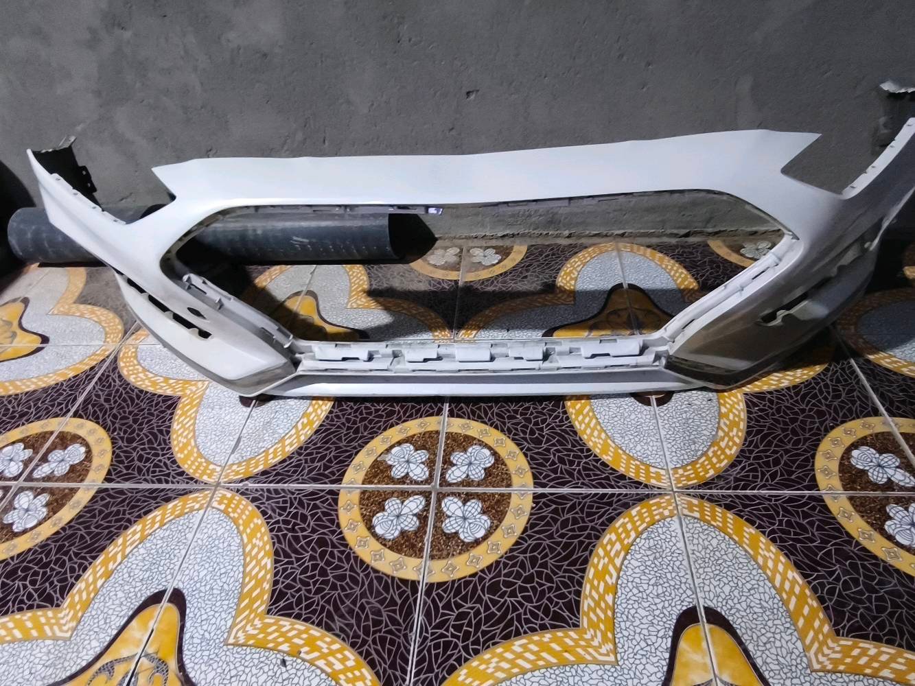 للبيع دعاميه مال سوناتا موديل 18و 19 
اللون ابيض صدفي ورد خليجي 
سعر 75 
رقم الهاتف *********** التواصل واتساب فقط