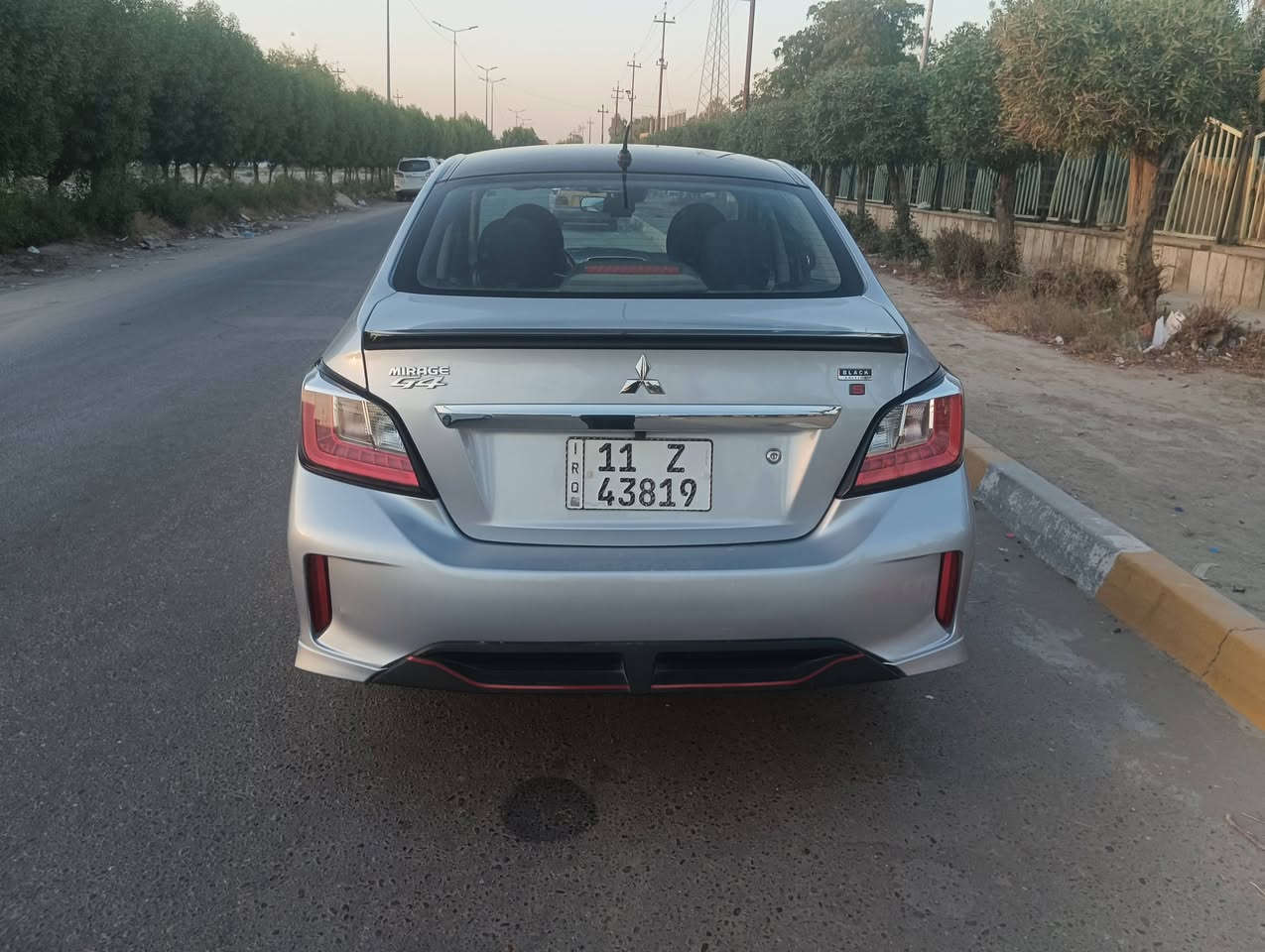السلام عليكم من رخصه الادمن المحترم مسيا بوشي ميراج بلاك اديشن موديل 24 ماشيه 30 حادثها بنيد وجاملخ الجاملغ اصلي والبنيد مبدل ب 80 /
***********
