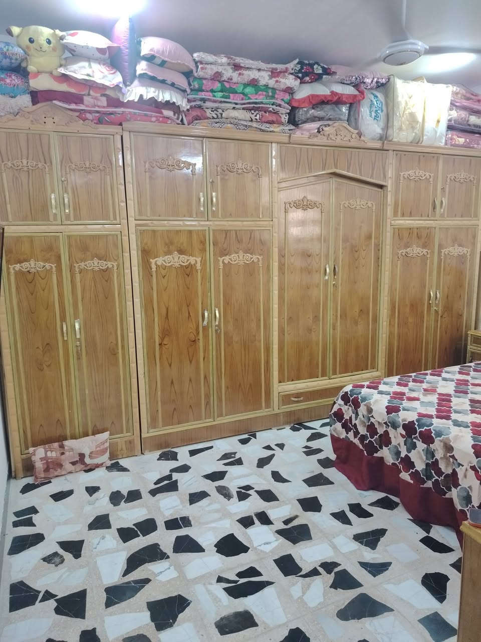 سلام عليكم متاح
بيت طابق واحد مساحه90متر بنا جديد
مكانه 2/8 سكينه سعره67  وبي مجال
 يرهم مراوس بيت أو قطعت ارظ حسب النتفاق
*********** ستفسار التصال
