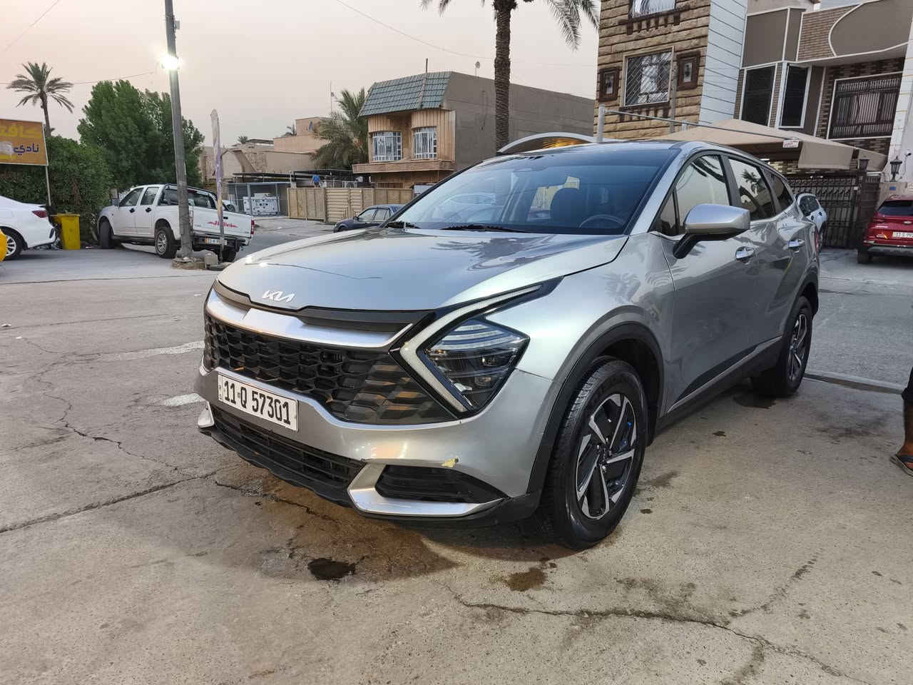 سبورتج 2023 هايبرد امريكي
محرك 1600 توربو 

مواصفات السيارة:
فور ويل 
انظمة قيادة
كشنات تدفئة
رادار امامي 
تحديد مسار 
اوتو هولد 
مثبت سرعة
اوامر صوتية 

السيارة ماشية 65 الف كيلو 
حادث السيارة موجود بلصور 
العنوان بغداد 

***********
