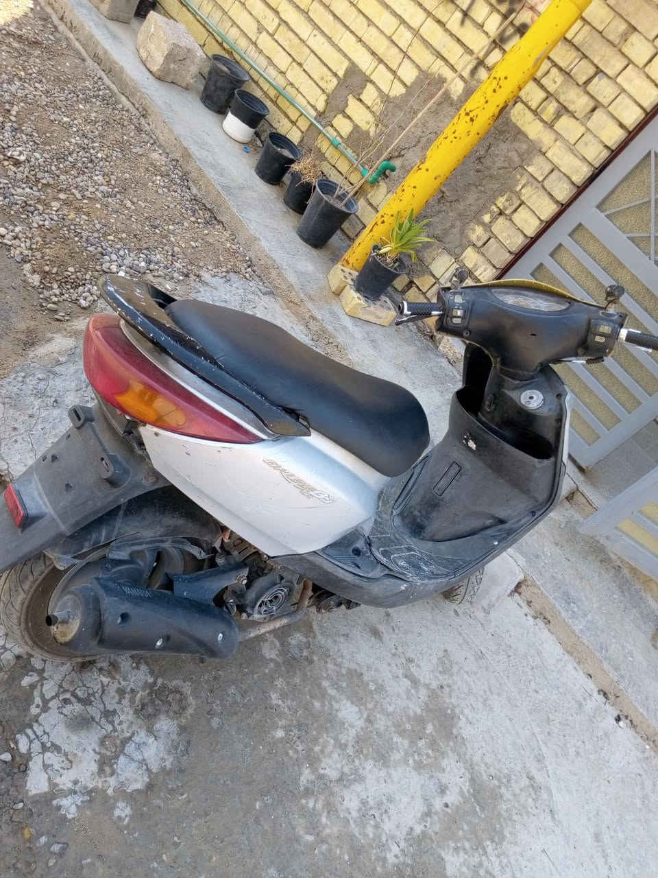 سلام عليكم دراجه للبيع اكزز بريز نضافه كدام عينك يرادله ترتيب قليل ترجع فول هندر سلف كله شغال. مكاني بغداد الدوره ابودشير سعر400بيه مجال شي بسيط *********** بي واتساب او اتصال عرقم
