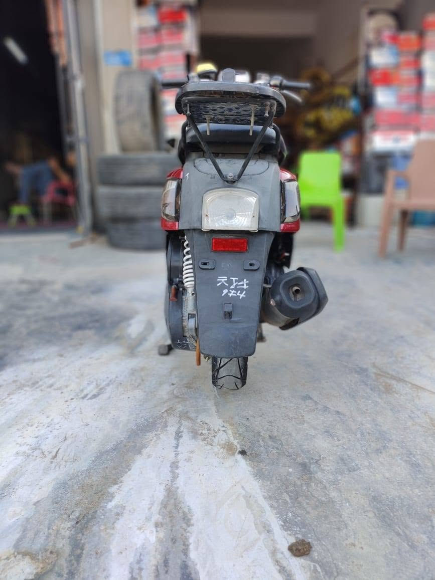 مكلف بلنشر
🏍️ للبيع بوليس نوزل 2013
🔹 محرك 100cc
🔹 الدراجة كاملة
🔹 البجم الأمامي مصبوغ 
📍 المسيب – بابل
للجادين فقط، والفحص أمام المشتري.
✉️ للاستفسار *********** واتساب
