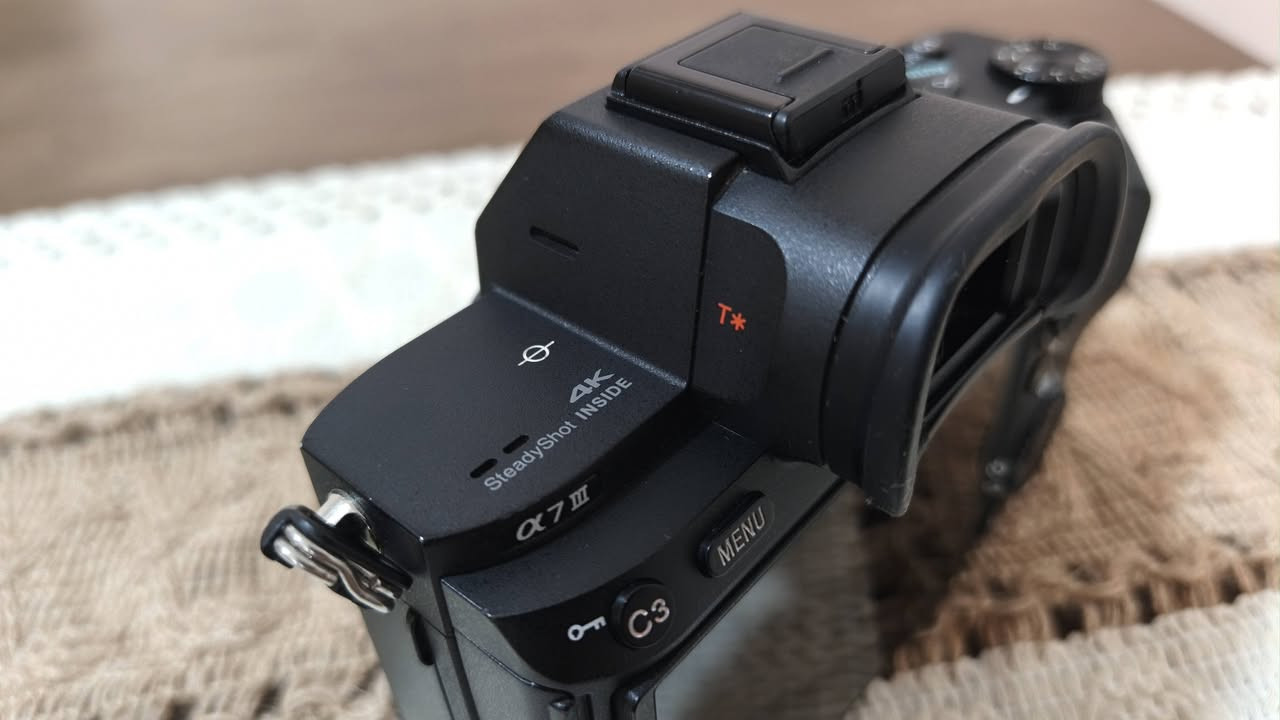 Sony a7 III BODY
سوني الفا ٧ مارك ٣ فقط بدي
نضافة  90℅
شتره 33k
 كرتون ملحقات بلادي كامل

السعر 1,150,000 مليون و مية و خمسين الف 
مكاني اربيل و توصيل موجود 

***********
