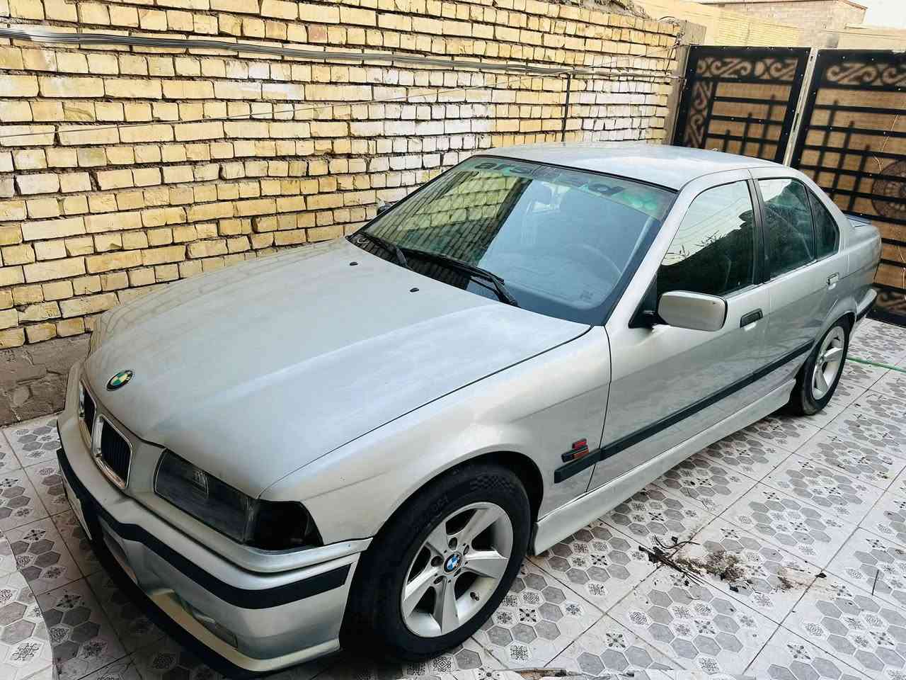 بي ام دبليو E36 • ١٩٩٣ • رقم بغداد