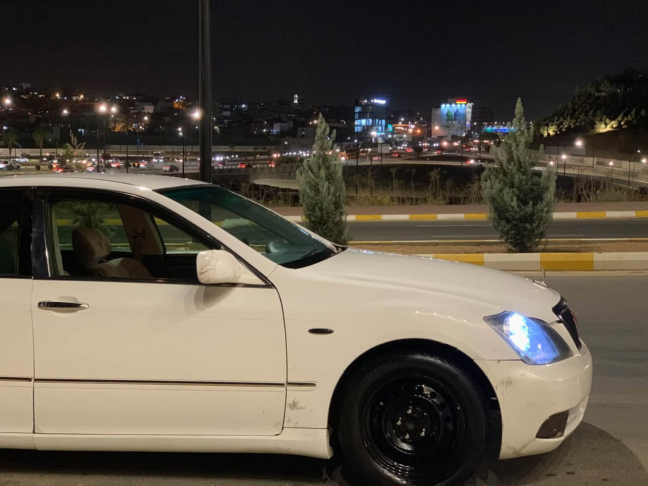 به ناوى خواى گه وره 
خوار هه مو بازار 
شاهينه ٢٠٠٥ 
١٨٢
رؤيال ى ناو ره ساسى 
براوه براوه 
گيرو مه كينه ى بئ عه يب 
سه قفو كه فه رو شانسى به شه رت 
كؤدى هه يه 
ده عمي قورسو وه رگه راوى نيه 
قفلو كؤتاى ٣٥ وه ره قه 
قيستو قه رزو ئالو گؤرم نيه 
شوين سليمانى 
***********
