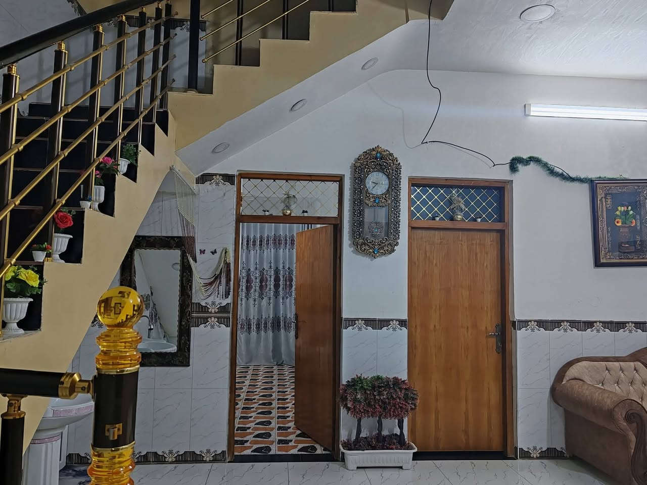 بيت للبيع المساحه  ١٨٠ متر      ابوغريب ابو منيصير غرفتين نوم + حمام خارجي وداخلي واستقبال ومطبخ  ***********
