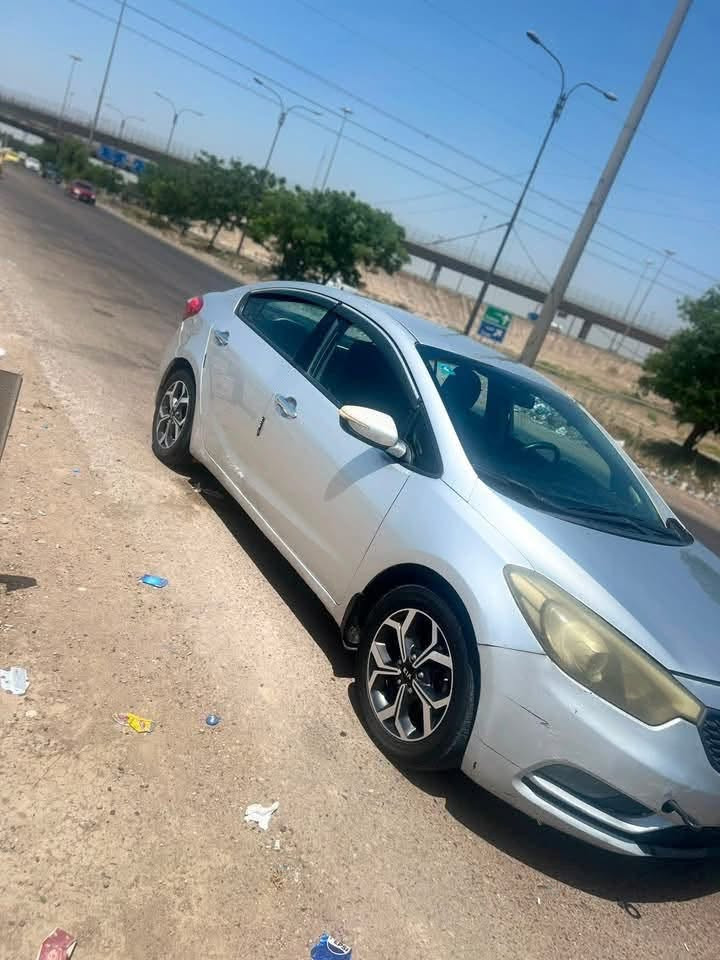 سلام عليكم سيرواتو خليجي ٢٠١٤
رقم بغداد  سياره جهازه من كلشي 
المكان بغداد ناحية الرشيد 
السعر $٩٠

***********
