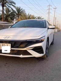 للبيع هيونداي إلنترا هايبرد  حادثها كلين فقط بارد بلجنطه   ▫️ الموديل:...