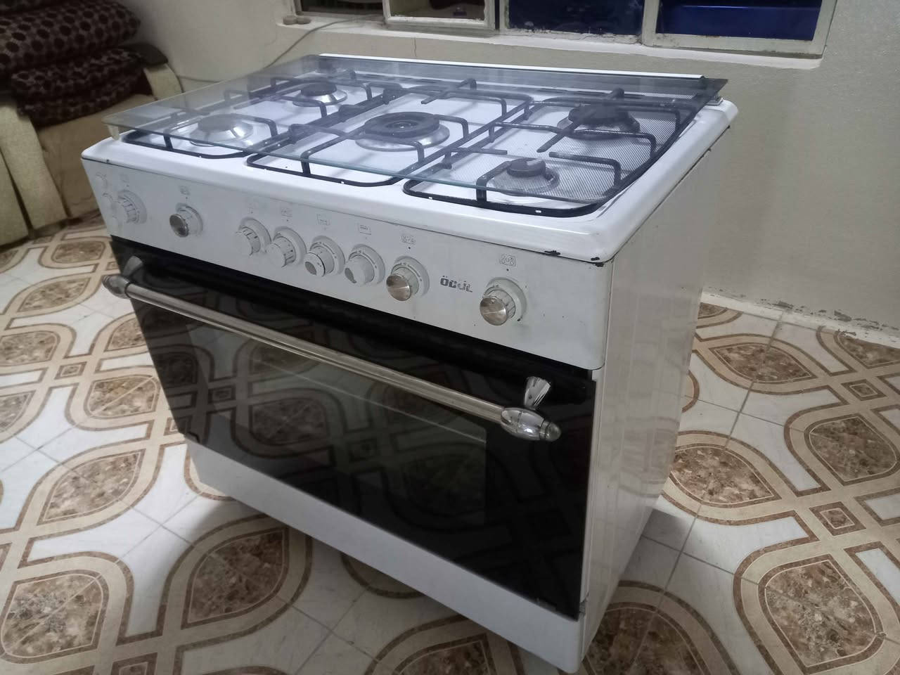 طباخ عشتار للبيع نظام بوري الفرن خطين شرط الشغل والنظافة السعر ١٢٥ ألف العنوان موصل حي الصدام بعد السيطرة عالشارع العام طريق بعشيقه *********** *********** يوجد توصيل داخل الموصل موصل, نينوى
