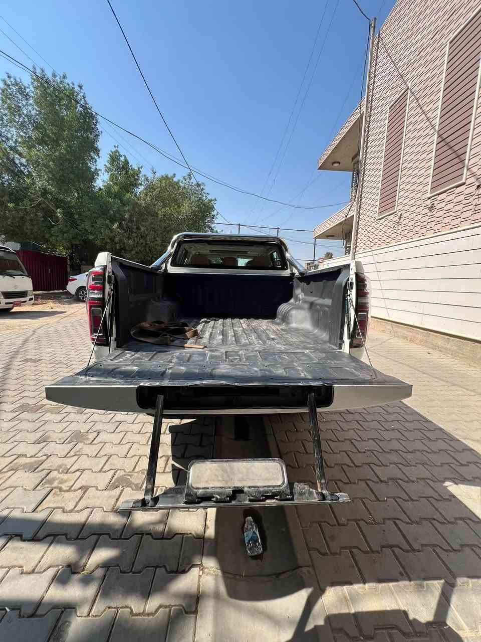 باور بانزين مديل ٢٣بغداد
فول مواصفات بيها بارد قبق جنطه كلش قليل
الباقي مكفول ماشيه ٧٥
مكاني بغداد
السعر ١٧٠ وبيها مجال 
***********
