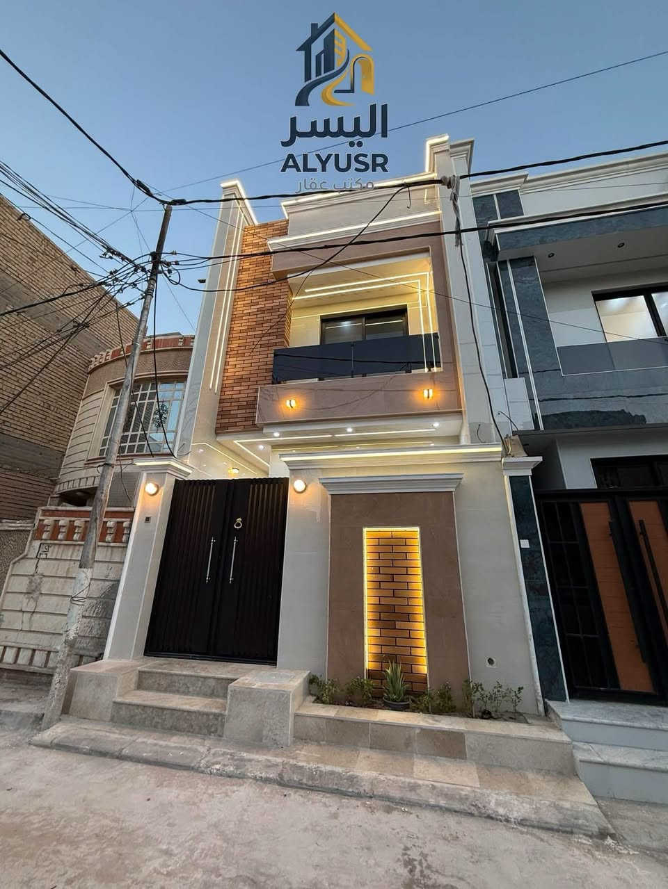 #اعلان_دار_للبيع

#بيت_للبيع : #بالــنـجـف - حي السلام
( 🔴 تابع_التفاصيل_الكاملة 🔴 )
_________________:

دار سكن حديث #مودرن درجة أولى

تصميم هندسي متقن #VIP_2026

المساحة: 100 متر

الواجهة: 5م × 20

طابقين – زيرو (غير مسكون)

🔘

⸻

الموقع: النجف – حي السلام

شارع 10 قرب مركز الصحي

خلف الأربع شوارع مباشرة

📍 موقع مميز جداً وقريب من جميع الخدمات.

🟦 إليكم تفاصيل الدار الكاملة 🔶
➖➖➖➖➖➖➖➖➖➖➖

✅ أحدث التصاميم الداخلية العصرية 🌇

🔹 الأرضيات مرمر درجة أولى.

🔹 ديكورات جبسن بورد مع سحبات ملكية.

🔹 صب مركزي كونكريت وتسليح للأساس والسقوف.

🔹 طابوق جمهوري نهروان والبناء بالكامل 9 إنج.

🔹 السطح شتايگر مع عازل حراري (فلين).

🔹 الدار تُباع مع الأثاث بالكامل.

🔹 تشمل منظومة طاقة شمسية كاملة.

ــــــــــــــــــــــ

المجموعة الغرف في الدار

الطابق الأرضي

🔹 غرفة نوم.
🔹 صالة كبيرة.
🔹 مطبخ.
🔹 استقبال كبير مطل على الصالة.
🔹 منور عدد (2).
🔹 مجمع صحيات.
🔹 طارمة.

ــــــــــــــــــــــ

الطابق الثاني

📌 2 غرف نوم.
📌 صالة كبيرة.
📌 مجمع صحيات.

➖➖➖➖➖➖➖➖➖

للاستفسار أكثر يرجى الاتصال أو المراسلة

🏢 زيارة المكتب:
النجف الأشرف – حي السلام
سايدين أبو دجاج – مقابل مأكولات شيخون.

📞 ***********☎️
واتساب / اتصال – نصير الأسدي

📞 ***********☎️
واتساب / اتصال – نصير الأسدي

📞 ***********☎️
حسين الأسدي

⤵️__

مستعدون لتنفيذ بناء الدور حسب الطلب.

لدينا كادر هندسي متقن للبناء بأحدث التصاميم العصرية.

تصميم – تنفيذ – إشراف – مقاولات عامة.

احصل على عقار أحلامك معنا، نحن مكتب عقاري موثوق ومتخصص في تلبية احتياجاتك السكنية والتجارية.

💬 لمعرفة السعر علّق بكلمة (تم).ش
