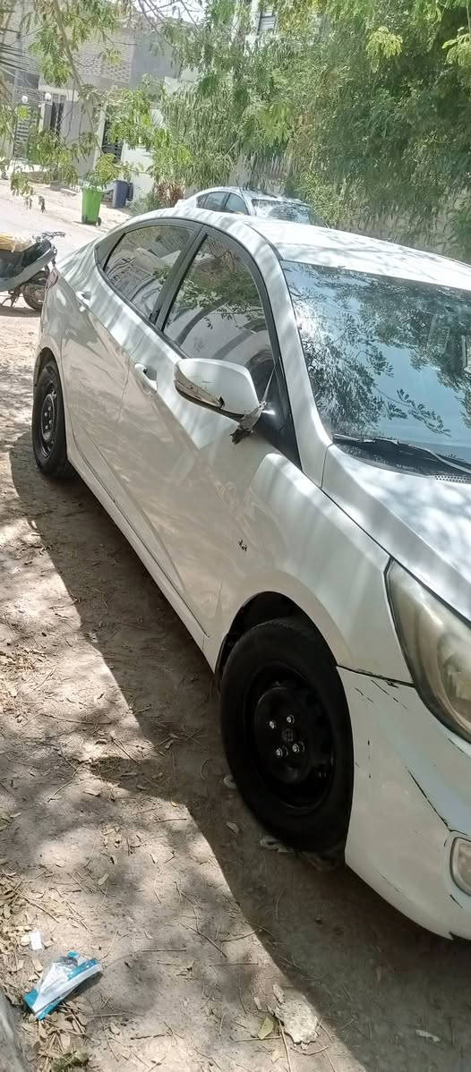 السلام عليكم اكسنت هونداي للبيع مديل 2013 بيها صبغ جاملغ الورى الايسر وربع الجاملغ الكدام  والباقي مكفوله كير مكينه تبريد شغال السعر95 وبيها مجال المكان النجف قرية الغدير الرقم ‏‪***********‬‏ + ***********

