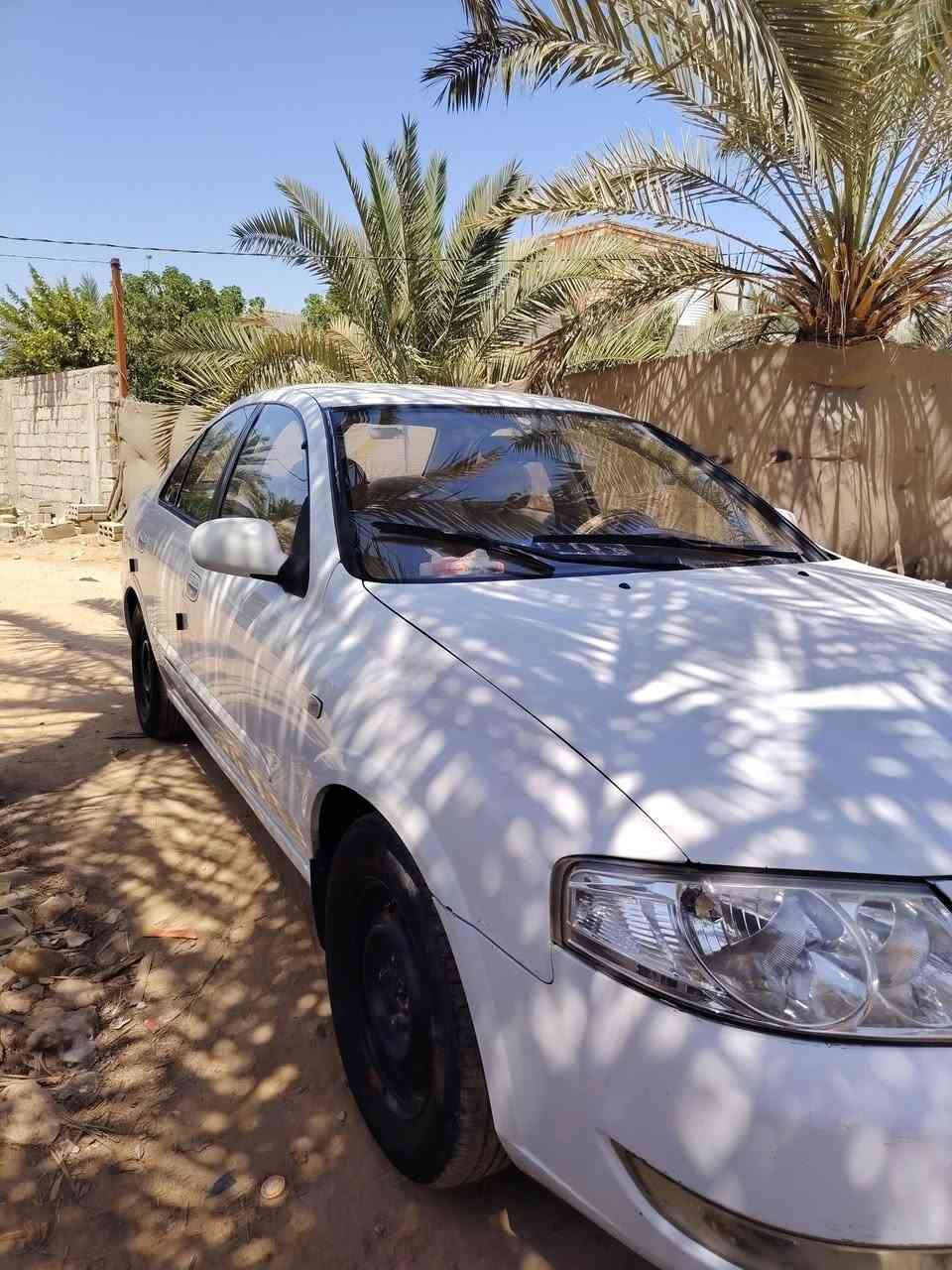نيسان موديل 8 اوتو قبق اسود نصبتها كلش حلوة بيها بس جنطة والجاملغ الخلفي رقم نجف(***********)
