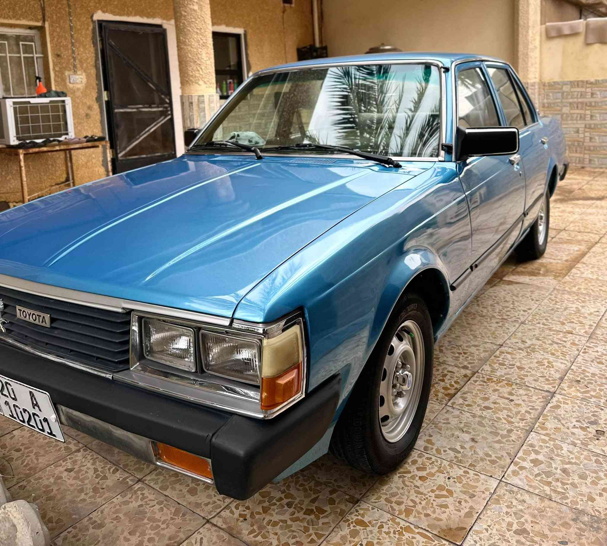 السلام عليكم
تويوتا كرونا للبيع 
لون سمائي مميز 🚙
موديل 1982 ✅
محرك 1800 كابريتر ✅
كير عادي 4 نمر ✅
كير و محرك بلاديات بشرط ✅
صدر بشرط ✅
تبريد شغال ❄️ ✅
سيارة مصبوغة عام للجمالية بدون اي حادث ✅
غرفتها نظيفة جداّ ✅
الكشنات نضاف ✅
تنته و بطاين و كاعده جدد ✅
تيرات نضاف ✅
مسجل بلوتوث و سماعات و دمام بالصندوك ✅
كهربائياتها كلها شغاله ✅
السياره وياها سويچين مال شركة 🔑 ✅
السياره رقم ديالى مميز و رقم انكليزي و السنويه لحد 31 و هزه جديده و بسمي و تحويل ثاني يوم ✅
السعر 40 ورقة و بيها مجال جداً قليل حك الجية 
مكاني ديالى / بعقوبة
 الشراي يتصل على الرقم ***********
اقره المنشور زين قبل لا تتصل
