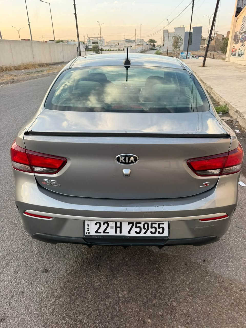 ريو موديل ٢٠٢١ محرك دوش ماشي ٨٠ ميل فقط بوند صبغ بدون اي دواخل ولا لغود سيارة جاهزة كلو جديد حت تايرات وطخم هزة سنوية كلو جديد عنوان موصل الاخاء السعر ١١٨ بي مجال *********** السيار شاشة كبيرة فئة ال s
