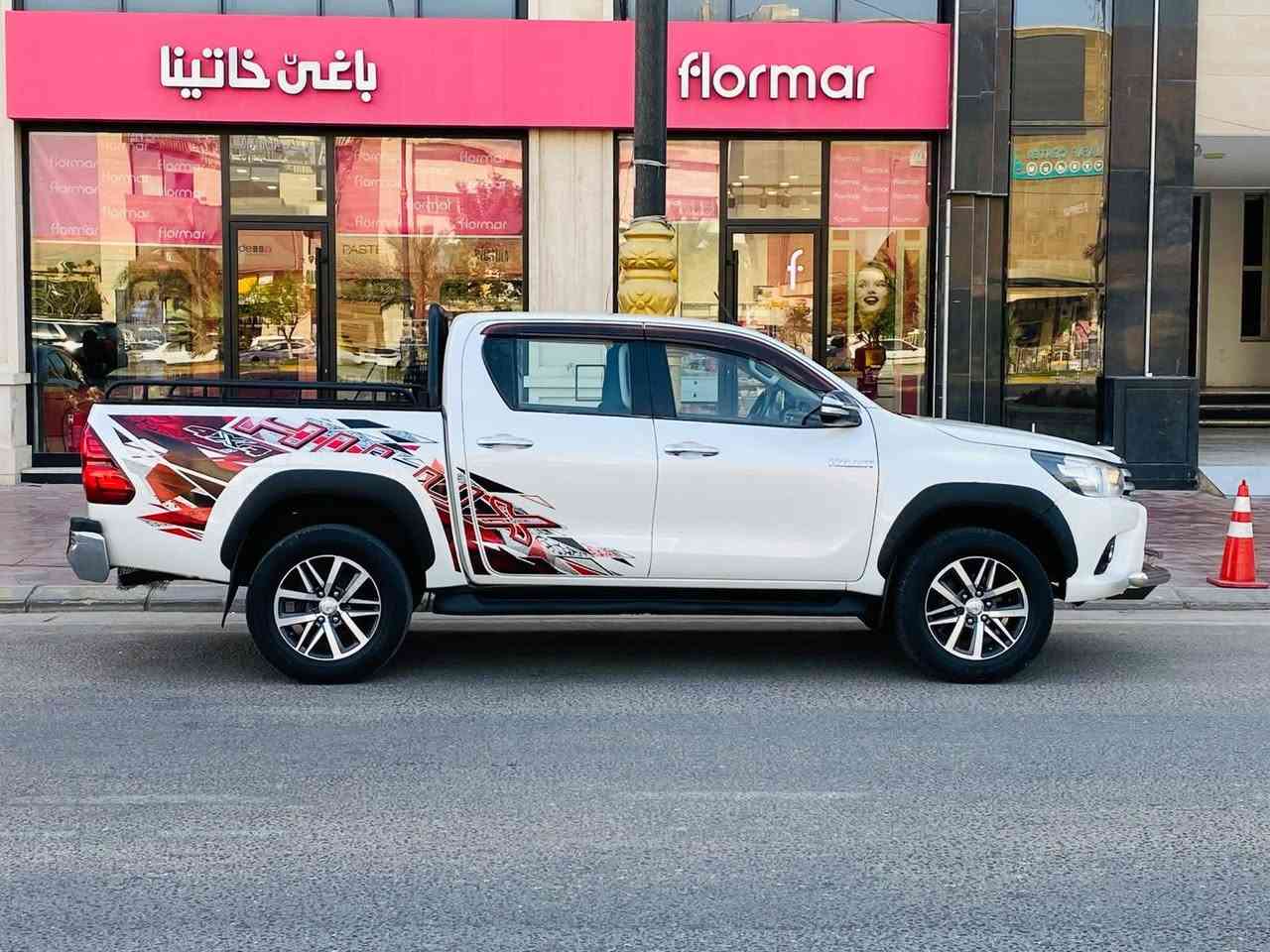 تيوتا هايلوكس مديل 2017 اوتماتيك فول مواصفات لون ابيض صدفي سعرها 184وبيه مجال رقم التلفون *********** كفاله عامه من الضربه والصبغ والتبديل والبارد مواصفات كير وتماتيك نضام يكو تحكم ستيرن زراق لايت مري شفط حساسات خلفيه مثبت سرعه مانع نزلاق شاشه كامره خلفيه مري كهربائي مكينه كاز مكينه وكير مكفولات حداديه جديده تخم تاير تبريد شغال رقم أربيل  دولي سنويه ل 30 تريد  تحويل وكالة جديده وجاهزه وأي نقص مابيهه مكان سياره كربلاء
