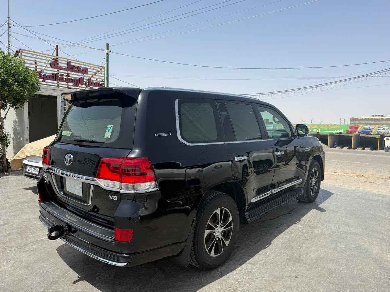 لاندكروز مديل ١٦ رقم بغداد البيع ***********،،،***********
