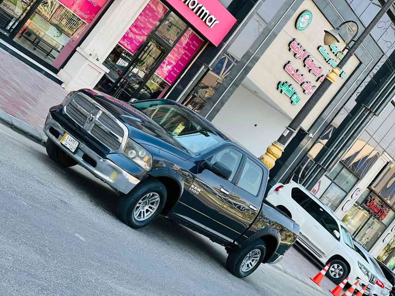 دوج رام بك هورن كلاسك مديل 2016 باب طويل بدي قصير سعر 127 وبيه مجال للاستفسار الاتصال *********** وارد مريكي حادثه جاملغ وباب بدون دواخل ولباقي كفاله عامه مواصفات مواصفات كير ماوس شاشه كامره دواره كشنات كهربائي حساسات أمامية وخلفية رادرار جانبي تحكم ستيرن جهتين مكينه 8 مكينه وكير مكفولات حداديه جديدهه تخم تاير جديد تبريد شغال ثلج سياره جديده وجاهزه وأي نقص مابيهه رقم انكليزي سنويه لل 30 مشروع وطني مكان سياره كربلاء
