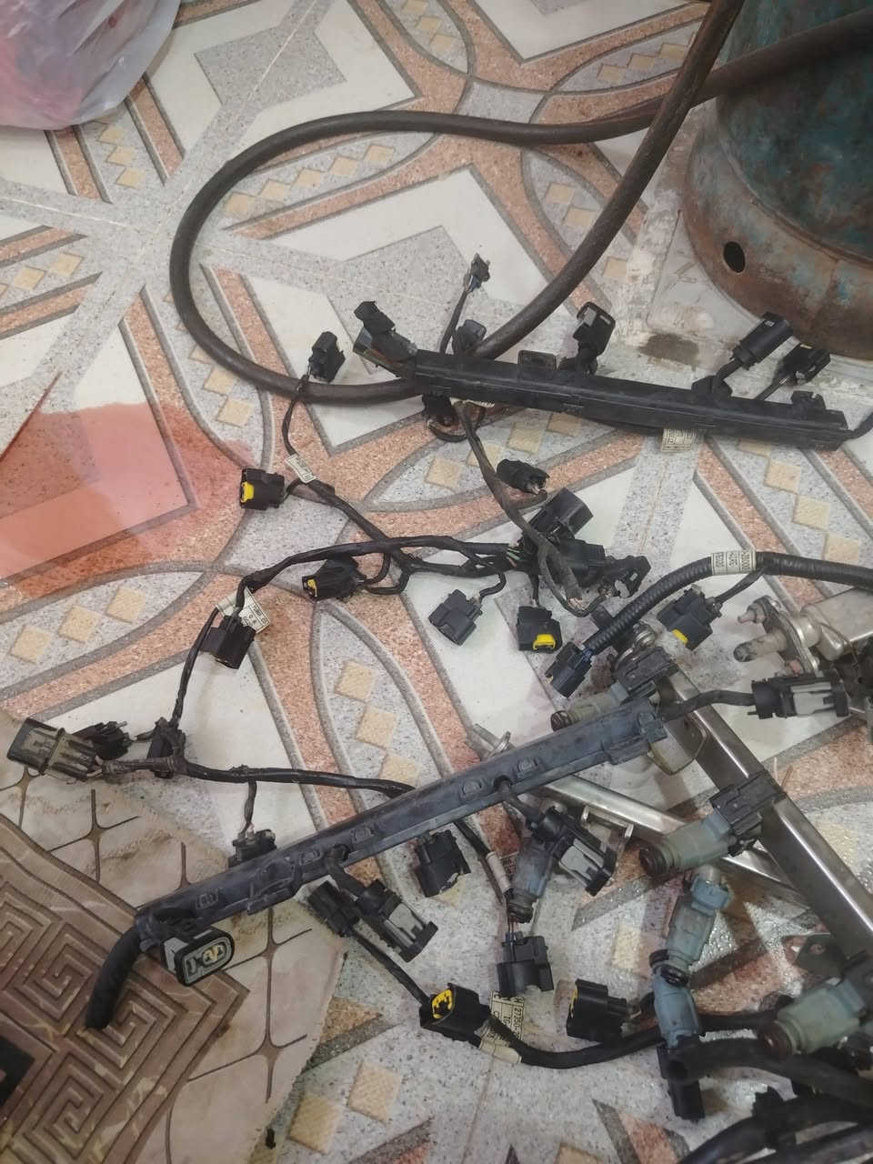 للبيع مجاول ونوزلات كوري حاويه اصلي مفحوص وباورات تخم مجول النتره سيراتو اكسنت التخم مجول ٢٠ ألف المسطره بخاخات ١٢  ألف مكاني ديوانيه التوصيل مجاني الاتصال ***********
