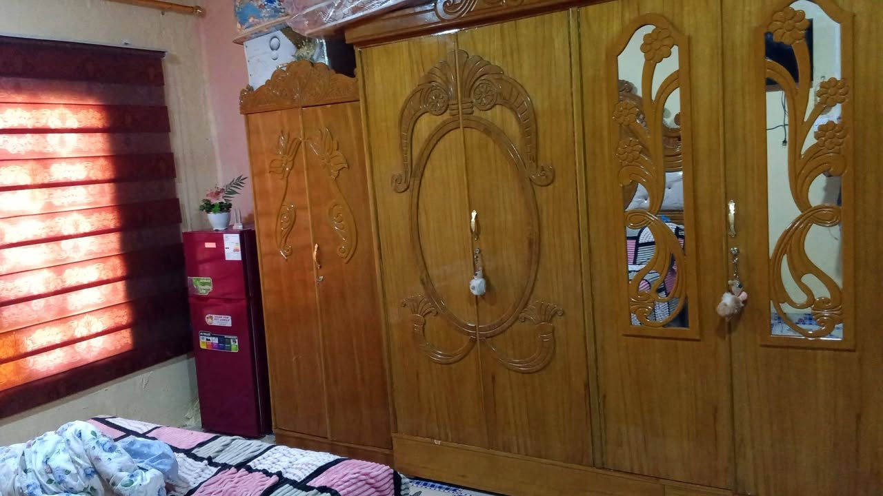 غرفه نوم للبيع عراقيه نضافه فول ستخدام قليل كلش ***********
