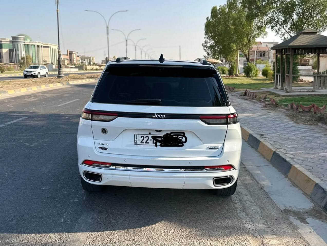 للبيع 
جيب اوفرلاند 2023 وكاله هارلم ✅

مواصفات Vip 
,  5 راكب 
مكفوله كفاله عامة من الصبغ بيها بارد 3 مكانات
رقم اربيل بسمي شخصيآ  تحويل مباشر 
المحرك: 3.6 لتر 6 أسطوانات (V6) 
ماشيه 57 ميل
القوة الحصانية: 293
عزم الدوران (نيوتن-م): 352
نظام الدفع: رباعي 4X4 متطور
ناقل الحركة: اوتوماتيك 8 سرعات 

المواصفات: اوفرلاند 1/1
*نظام التعليق الهوائي (جكات)
*فتحة سقف بانوراما 
*الصندوق كهربائي بخاصية الفتح باستشعار القدم
*ويل قياس 21 انج
*داتا شو
*كاميرا رؤية ليلية
* شاشة عرض للراكب بقياس 10.1 انج
*شاشة التحكم الرئيسية لمس بنظام Uconnect 5 بقياس 10.1 انج مع نظام ملاحة
*شاشة القيادة الرقمية بقياس 10.25 انج
*رادار تفاعلي مع خاصية التوقف والانطلاق
*نقطة عمياء
*تحذير الخروج عن المسار
*نظام المحافظة على البقاء فى المسار
*نظام التعرف على اشارات المرور
*خاصية المساعدة على التوجية فى التقاطعات لتفادى الحوادث
*حساسات امامية وخلفية
*كاميرات 360 للرؤية المحيطية
*المرآة الداخلية مزودة بشاشة لعرض الكاميرا الخلفية
*مانع تصادم امامي وخلفي
*نظام القيادة شبه الذاتية
*مقصورة الركاب من الجلد الفاخر
*المقاعد الأمامية تدليك (مساج) 
*المقاعد الامامية والخلفية مبردة ومدفئة
*المقاعد الأمامية كهربائية وذاكرة
*ستائر لنوافذ للصف الثاني 
* انارة محيطية متعددة الالوان
*ابل كار بلاى و اندرويد اوتو لاسلكي
* نظام صوتي فاخر 19 سماعات من ماكنتوش
* نظام اوامر وتحكم صوتي
*دخول ذكي (بصمة) للابواب الاربعة والصندوق
*نظام التشغيل عن بُعد
*مصابيح أمامية أوتوماتيكية مع مصابيح نهارية وكشافات ضباب LED 
*نظام التحكم التلقائي في الضوء العالى
*دواسات جانبية
*مرايا خارجية قابلة للطي كهربائيًا مدفئة
*ماسحات زجاج أمامي حساسة للمطر
*شاحن هاتف لاسلكي
*وسائد هوائية أمامية وجانبية وخلفية. 
برده صندوق 
 بصمات 2 شركه 
.السعر 365 

مكان السيارة تكريت

رقم الهاتف ***********
