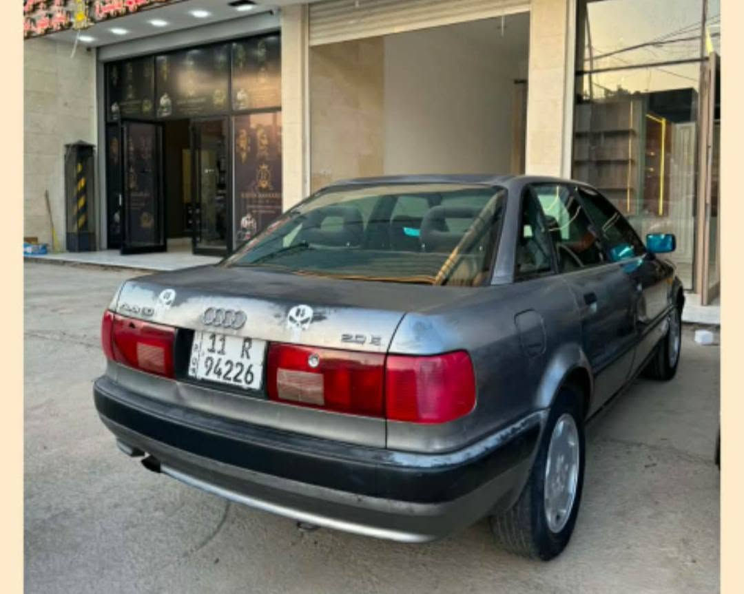 أودي نفخ 
مكينة ٢٠٠٠نوزل 
كير أوتو كهرباء 
تبريد شغال 
تخم تاير جديد 
صدر أمامي خلفي جديد 
داخل وكالة جديد 
السيارة ناقصهة بس صبغة 
رقم بغداد بسمي 
السعر، ٣٤ بيهة مجال كلش بسيط 
عنواني بغداد البياع
***********علي
