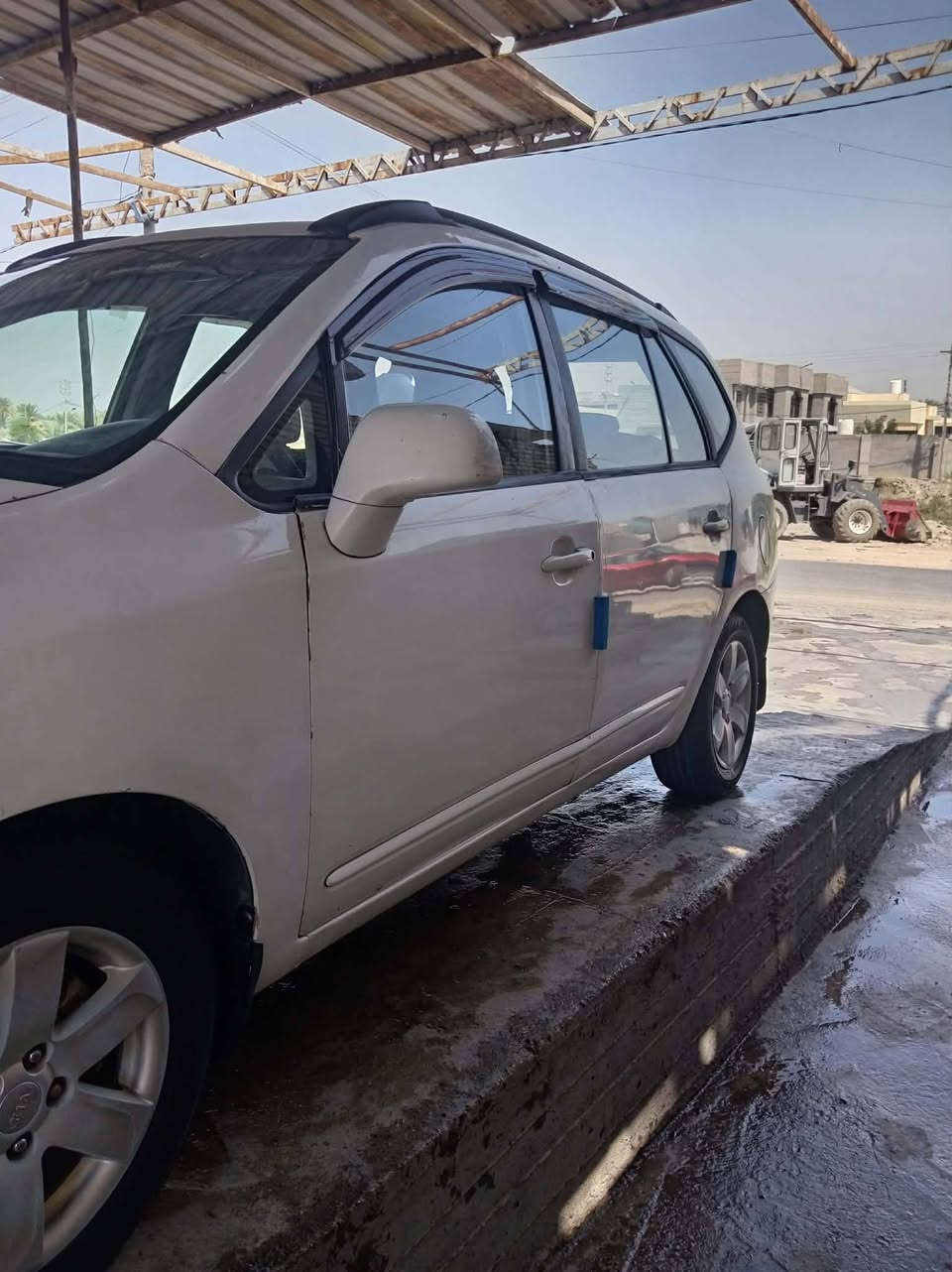 كيا راندو ٢٠٠٨ محرك ٦ سلندر ٢٧٠٠ صبغ حزام تبريد ومحرك وكير نضاف بيها عته بلكير خلل كهربائي سعرها ٧٠ نهائي الاتصال ***********
