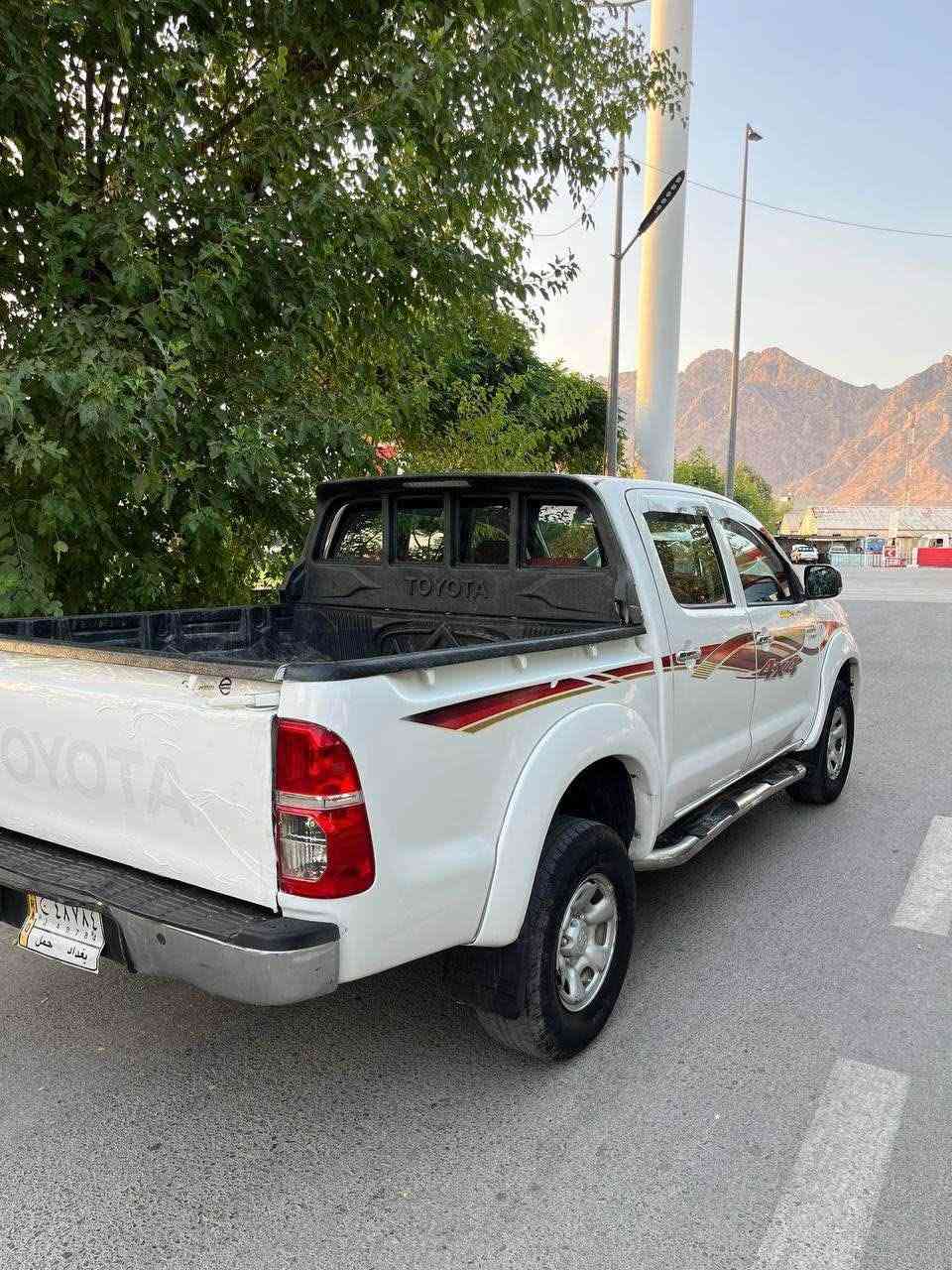 ***********_***********
مەرزیە مۆدێل ٢٠٠٩  دەبڵ ئەکسل ، داخلی دووبەی ناو سور جامکارەبای و شاشە ئایپاد ، گێر و مەکینە و ئەکسل و دەبڵ ئەکسلی بەشەرت ، تەبرید سارد لەسەر دەقی  شەریکە ماوەتەوە ، توند و تۆلە و  دەحم و لێدراو وەرگەراوی نییە ، پەڵە پەڵە سبوخی هەیە لەسەر ساخی ، سەیارەکە  هی ماڵەوە مەعرەزی نەبینیوە  نرخی ٩٥$ معامەلە 

***********_*********** رانية, السليمانية
