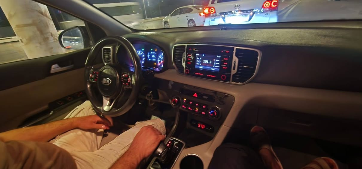 السلام عليكم
كية سبورتج موديل 2019
وارد امريكي قطعتين سياره 
في حالت الوكاله ومعروفه مواصفات الأمريكي
سنويه جديده وهزه جديده
السعر 140 وبيه مجال
رقم صاحب السيارة ***********
