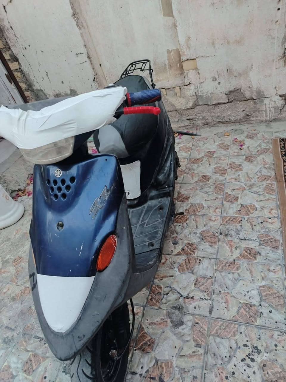 بيجي لبيع مفتوحة بس بستم  الدراجه كهربائيات شغلات لايت بك لا يت والسلف عوزعه باتري الدراجه من اول هندر شرط اشك الكاع. السعر 230ويبه مجال   مكاني سماوه  رقمي ***********
