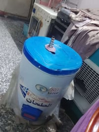 سخان كهربائي • نضيف • للبيع