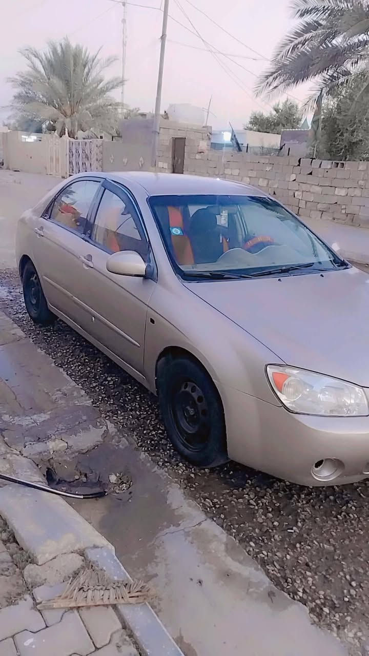 سلام عليكم سيراتو خليجي رقم بابل  نكليزي بأسمي مكينه وكير خير من الله ضرر جدا قليل جنطه ومعمره تبريد شغال ب59وبيهه مجال رقم ***********مكان واسط صويره
