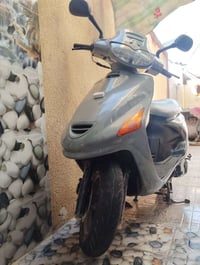 فراشه كرستال • فحل • ٢٠٠٢