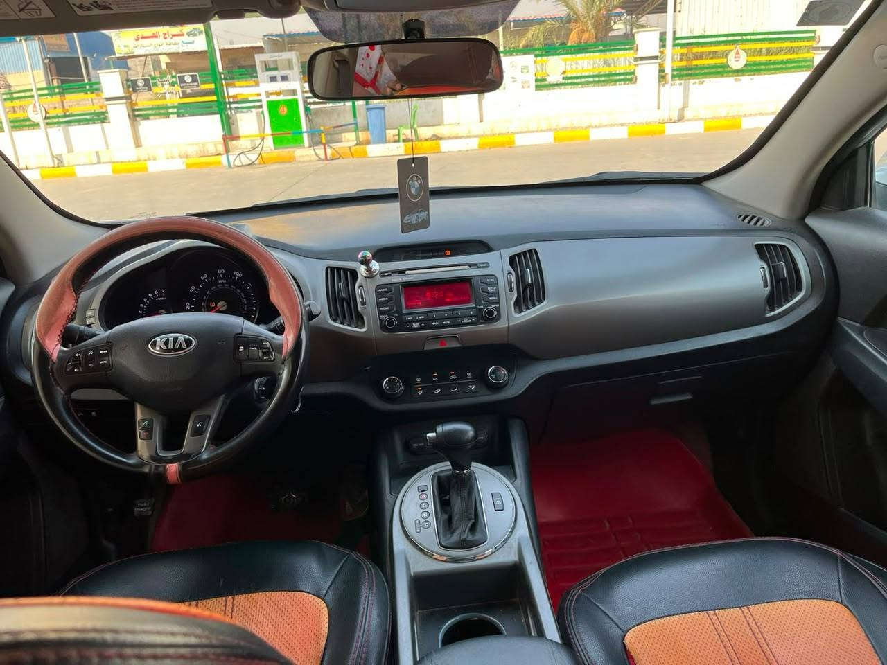 سورنتو امريكيه
موديل 2015
السعر 132
حجم المحرك 4سلندر شرط ما مفتوح 
ماشيه 70حقيفي 
السياره جديده بمعنى الكلمه 
مكفوله كفاله عامه من الصبغ وتبديل 
فقط جراد يم قبق البانزين 
للاستفسار ***********
