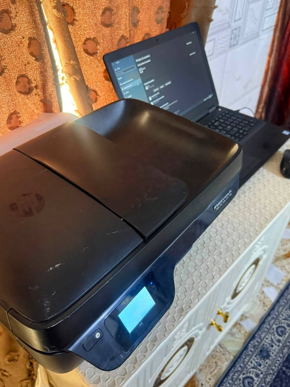 السلام عليكم طابعه نضيفه hp  نضيفه شغاله شرط الفحص بسعر مناسب جدا مكان البيع بغداد فقط   للاستفسار اكثر اتصل على الرقم ***********
