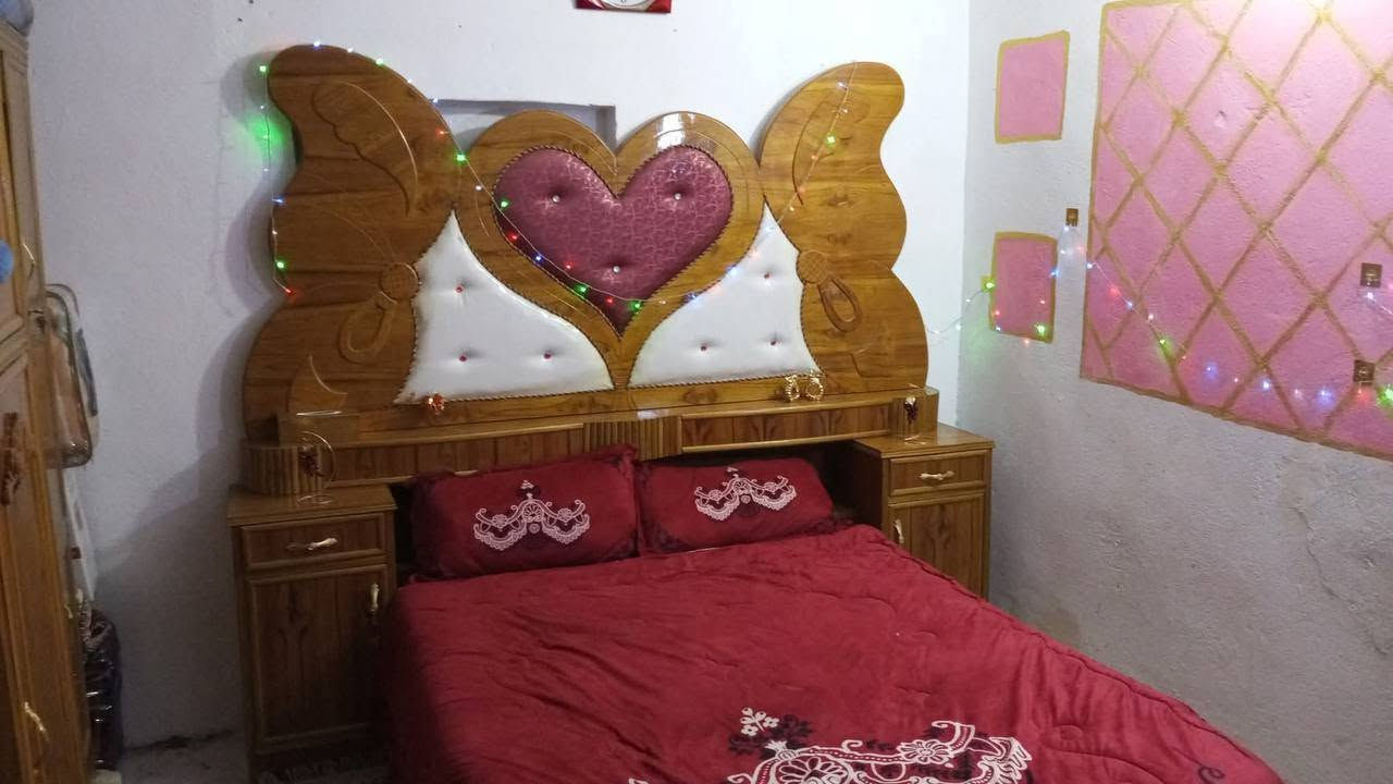#يالله
 بيت البيع 

العنوان منطقه الماجديه شارع الجامع

طابو صرف
 
مساحته 57 متر 
بناء قاطين يحتوي على 3 غرف وستقبال وصحيات ومطبخ 

السعر 60 وبيه مجال للشراي

الاتصال ع الرقم التالي أو مراسلتنا عبره الواتساب 
***********
