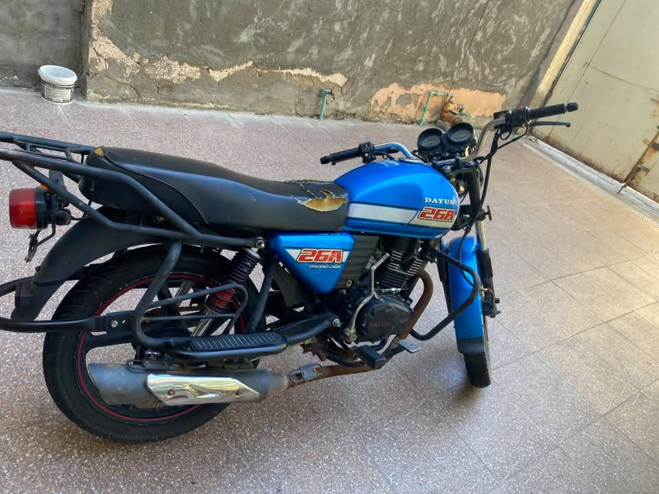 دايون نفخ اوراق اصولي
موديل 20 
المحرك 200cc
المحرك كفاله برغي ممفتوح بي 
طويريج 
سعرها مليون 250
***********
