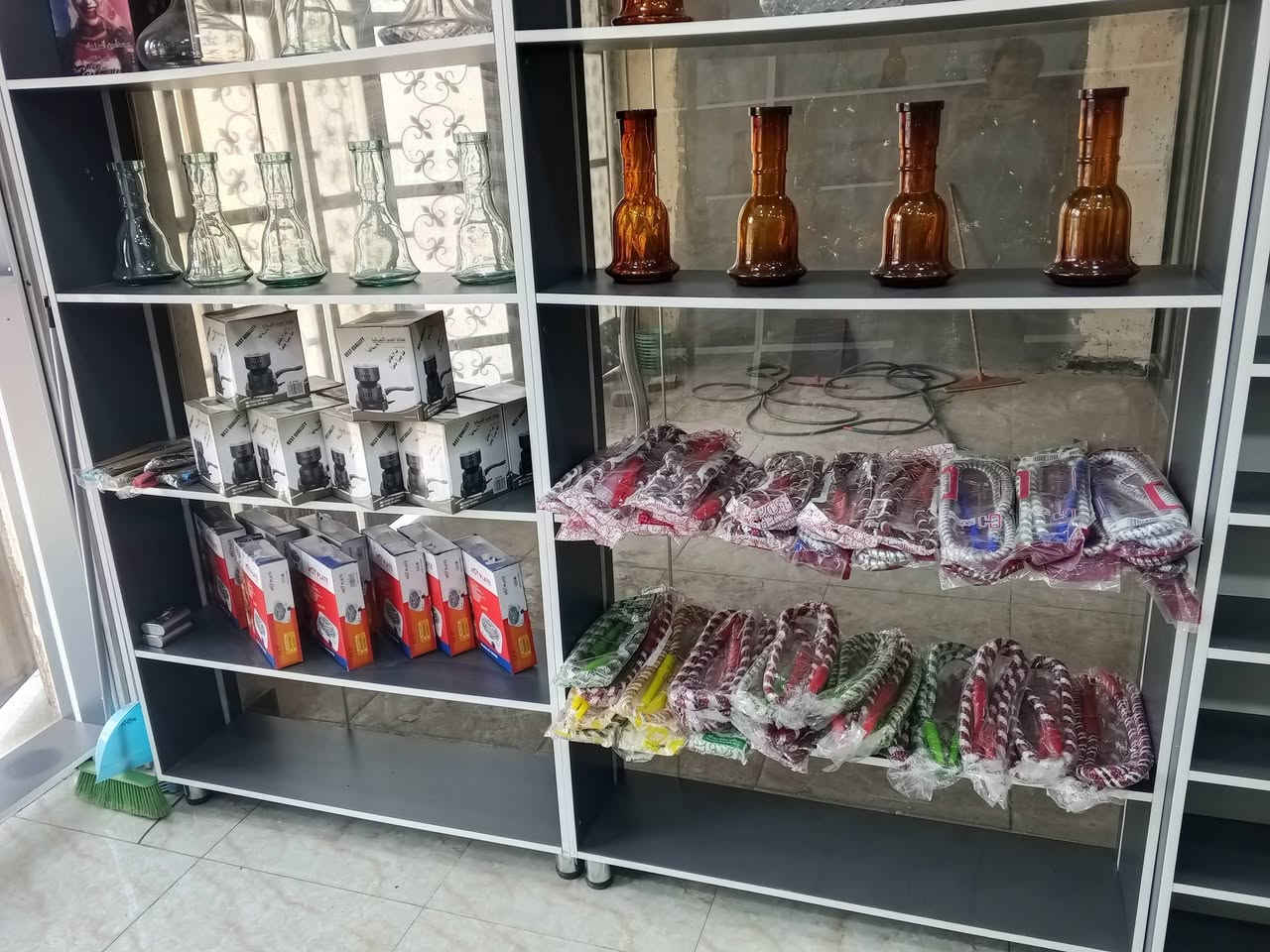فاترينات • للبيع