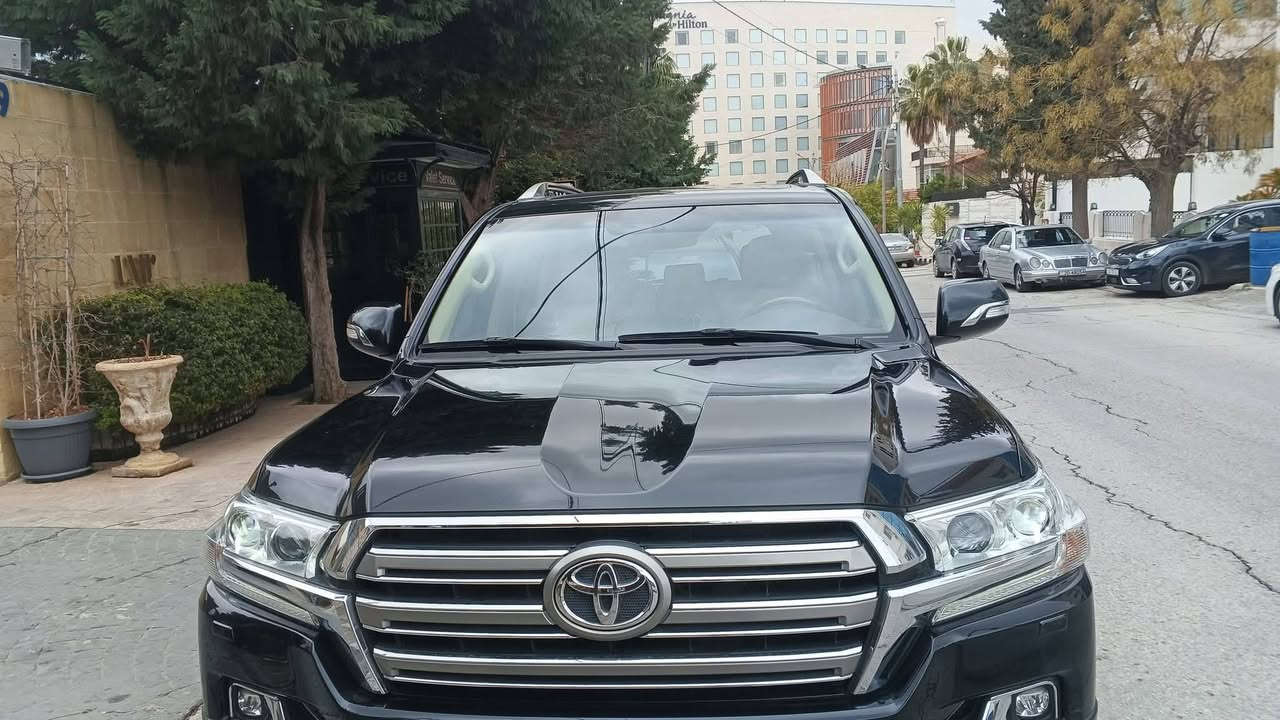 لاندكروز للبيع

سیاره جدیده خلاص 2016

باسمي تحويل مباشر تخم تاير وحداديه ومحرك زيرو السعر 350لان محتاج ضروري حاله مرضيه وبيها مجال والله

*********** للاستفسار
