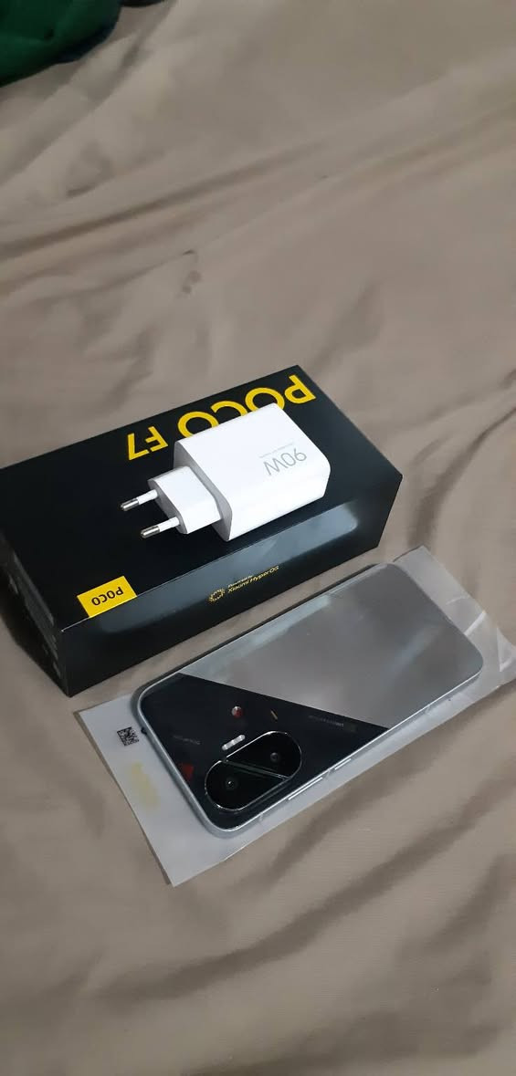 للبيع (Xiaomi Poco F7) 📲
الذاكرة 512 الرام 12 + 12 Tim ايتم 
الشاشة 144 او 120 هيرتز 
مستخدم شي قليل فوول نضافه غراضة كاملة 
شاحن سريع 90 واط 🔌
بطارية 6000 ملي ib 🔋
بوبجي وباقي العاب 120 فريم شرط ثابت 
العنوان سامراء 
وبي واتساب ***********
