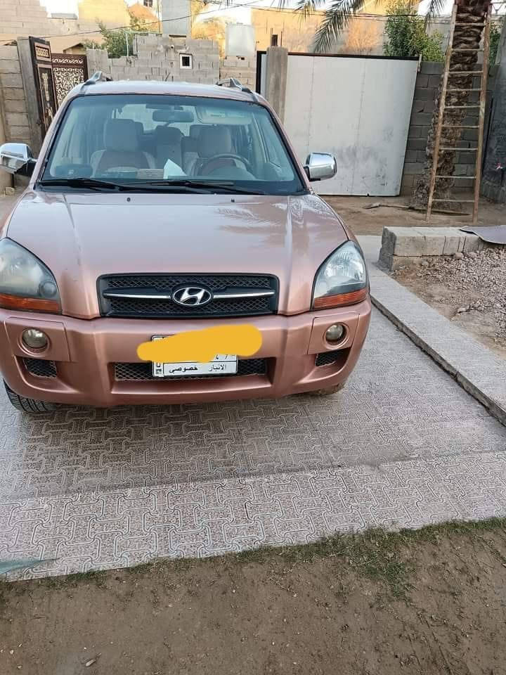توسان 2007 امريكيه محزمهااثر جراد  تخم تاير صدر امامي خلفي رقم انبار باسمي محرك 2000  المرغوب السيارة متصرف عليها اي شيء  السعر 95 وبيها مجال، العنوان الخالدية، بيع مستعجل مراوس بسيارة اقل وفرق ترهم ***********@
