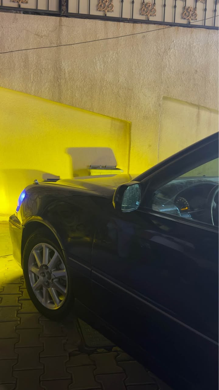ملكه لبيع سياره فول موصفات 
فتحته 
ويال نجمه 
4دكم 
سياره مكينته vvt2500 
سياره محوره منضومه غاز بل شركه عامه 
مناقصه شي 
سياره بيه دحجه خفيفه بل جاملغ خلفي جهت سايق 
مكان سياره نجف 
رقم *********** النجف, العراق
