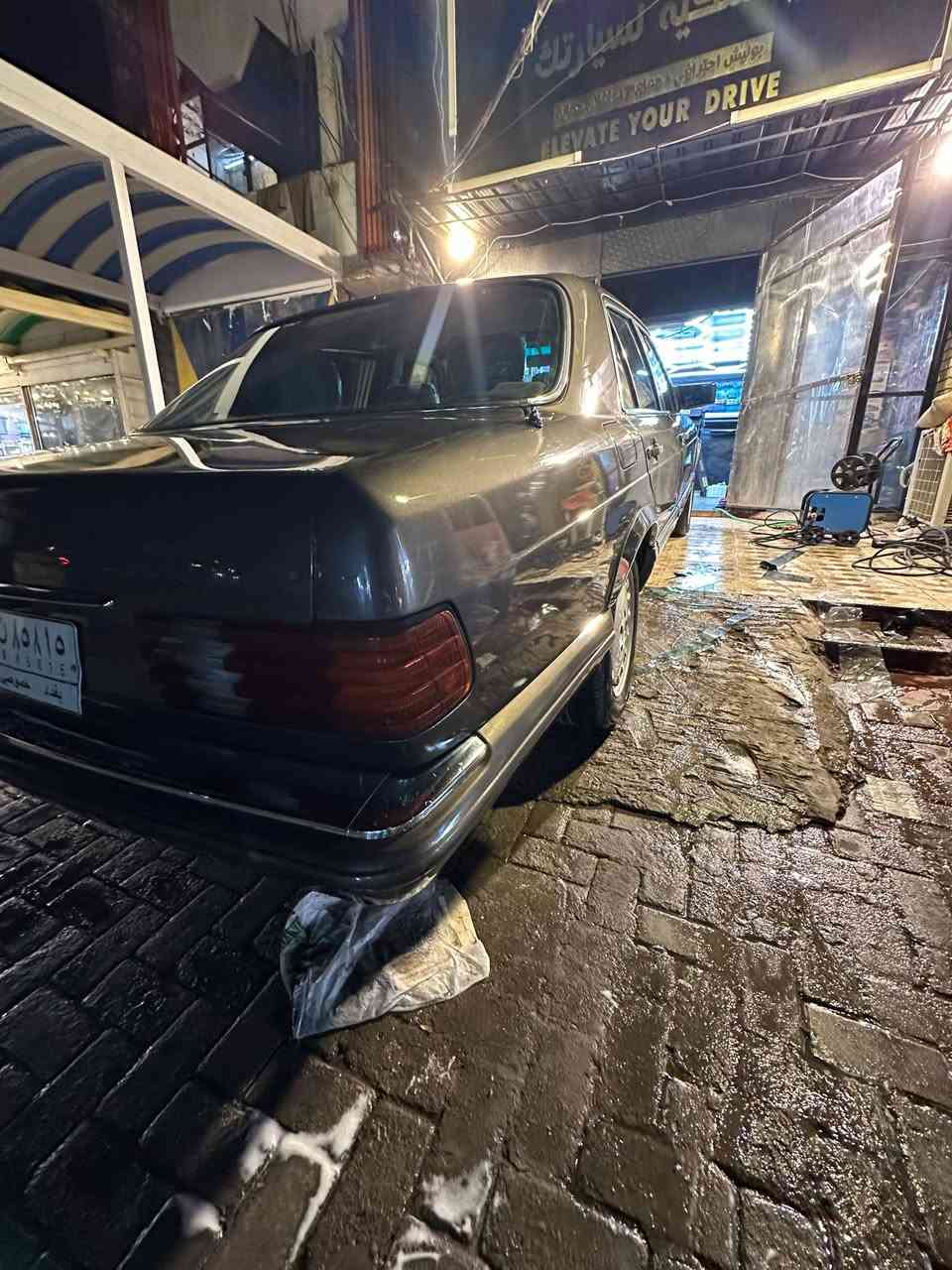 جامبو رئاسي se 300
موديل ١٩٩١
سياره وارد يابان
دعاميات أمريكي
فول تحكمات
غرفه جديده 
كشنات جلد بلادي 
كشنات فول كهرباء
كشنات تدفئه
دبل فيتبم
دبل مروحه
دبل اريل 
تحويل ثاني يوم بااسمي السياره 
للبيع او مراوس حسب القناعه 
مكان السياره بغداد حي الجهاد 
*********** 
السعر  ٩٥ وبيها مجال 
الي ميعجبه السعر اكو مهجومات

نص مكتوب في الصور:
- ***********