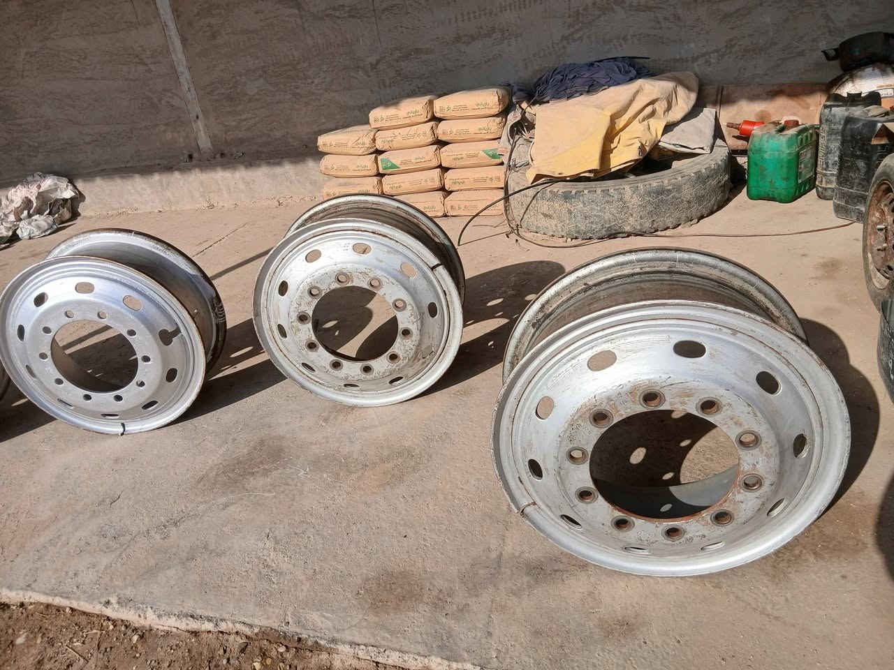 البيع ويل صاج ٢٤ مكان الصويره. ***********.  ***********
