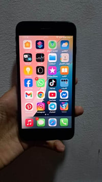 آيفون ٧ بلس • ١٢٨ جيجا • بطارية ٨٠٪